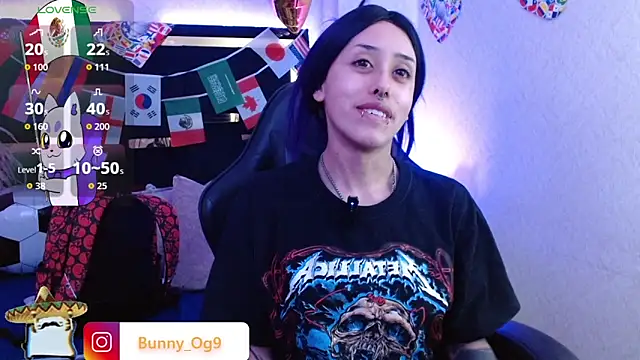 Snapshot of Bunny_O chatting on June 16, 11:29 pm Bunny O online show from June 16, 11:29 pm