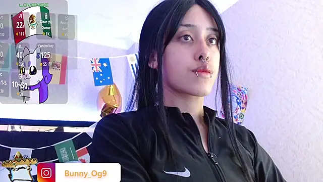 Snapshot of Bunny_O chatting on June 24, 12:09 am Bunny O online show from June 24, 12:09 am