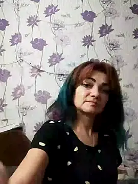 Snapshot of SweetLeila40 chatting on December 28, 8:25 pm SweetLeila40 online show from December 28, 8:25 pm