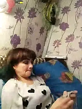 Snapshot of SweetLeila40 chatting on January 21, 1:54 pm SweetLeila40 online show from January 21, 1:54 pm