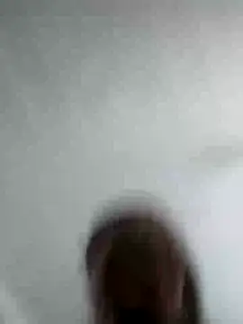 Snapshot of SweetLeila40 chatting on February 27, 7:34 am SweetLeila40 online show from February 27, 7:34 am