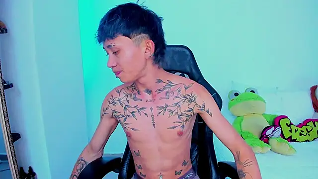 Snapshot of juniior_2311_ chatting on October 25, 6:02 pm juniior 2311  online show from October 25, 6:02 pm