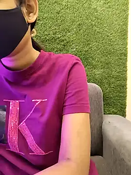yhona darling online show from May 2, 8:41 am