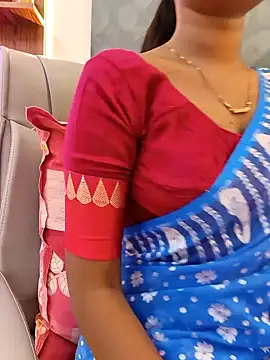 Snapshot of yhona_darling chatting on May 20, 11:49 am yhona darling online show from May 20, 11:49 am