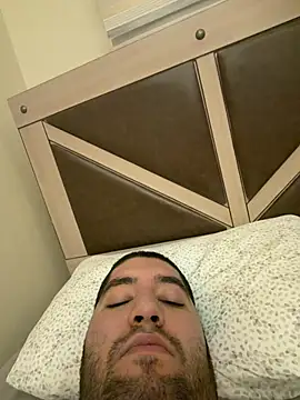 31cektirenbatuu online show from February 6, 9:51 pm