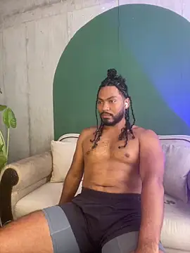 Snapshot of noah_jones__ chatting on February 5, 3:38 pm noah jones online show from February 5, 3:38 pm