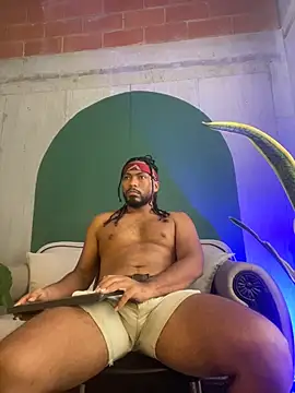 Snapshot of noah_jones__ chatting on February 9, 2:54 pm noah jones online show from February 9, 2:54 pm