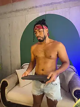 Snapshot of noah_jones__ chatting on February 11, 4:23 pm noah jones online show from February 11, 4:23 pm