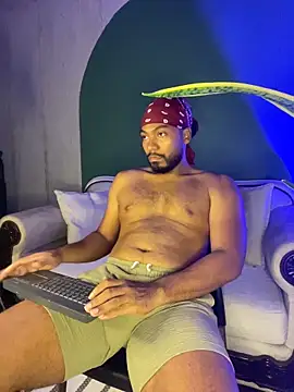 Snapshot of noah_jones__ chatting on February 14, 11:56 pm noah jones online show from February 14, 11:56 pm