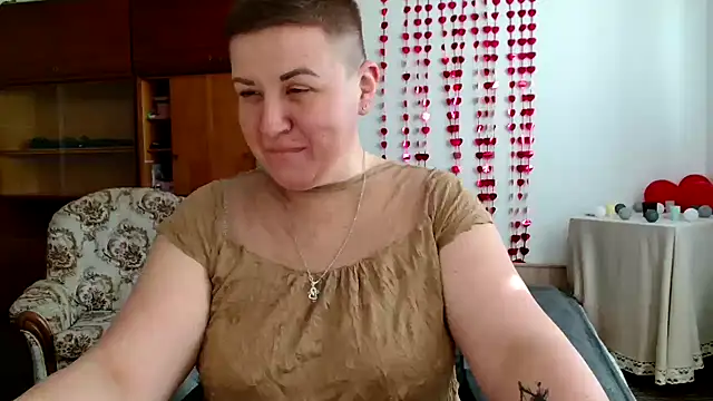 Snapshot of Annet1912 chatting on March 6, 9:47 am Annet1912 online show from March 6, 9:47 am