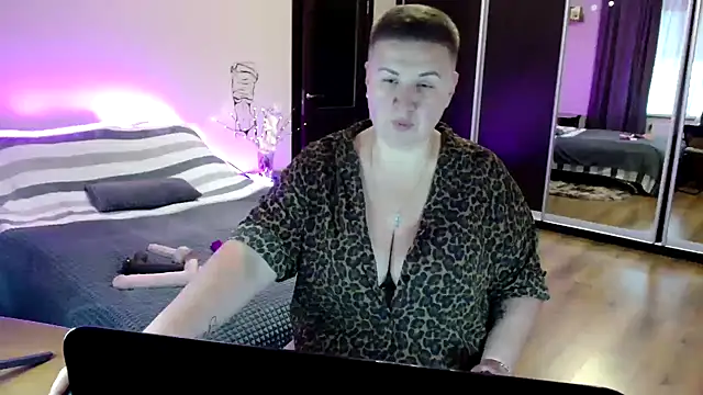 Snapshot of Annet1912 chatting on November 7, 12:16 pm Annet1912 online show from November 7, 12:16 pm