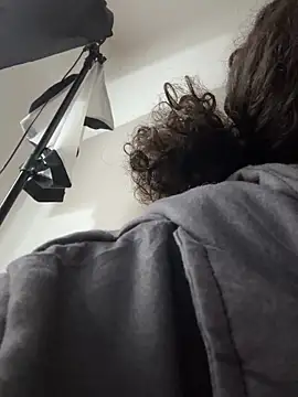 Snapshot of avans_15 chatting on February 2, 1:19 pm avans 15 online show from February 2, 1:19 pm