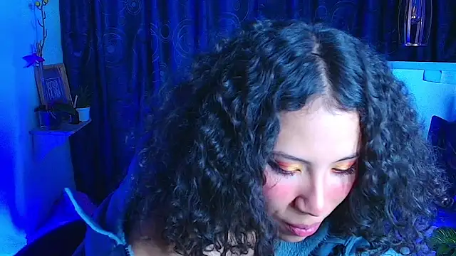 Snapshot of avans_15 chatting on March 15, 8:26 am avans 15 online show from March 15, 8:26 am