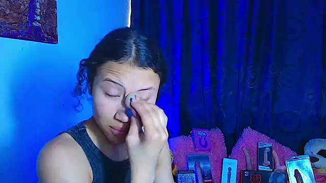 Snapshot of avans_15 chatting on March 17, 7:48 pm avans 15 online show from March 17, 7:48 pm