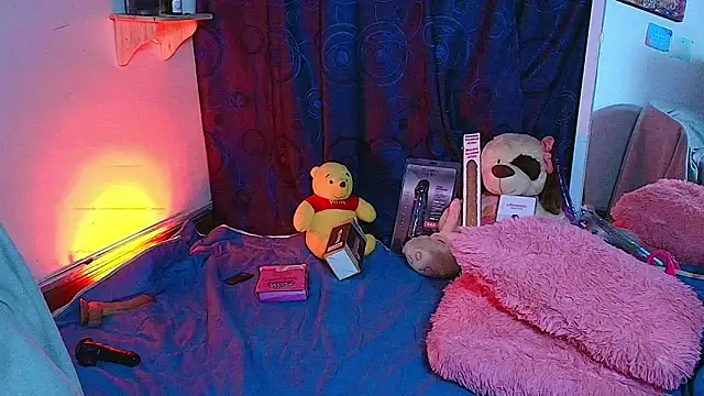 Snapshot of avans_15 chatting on March 23, 8:37 am avans 15 online show from March 23, 8:37 am