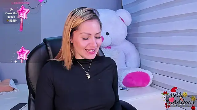 Alexasmith06 online show from December 27, 10:26 pm