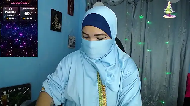 Snapshot of Falak-Yasin chatting on November 7, 12:27 pm Falak-Yasin online show from November 7, 12:27 pm