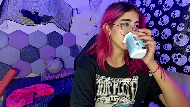 Horny tgn online show from October 22, 7:46 pm