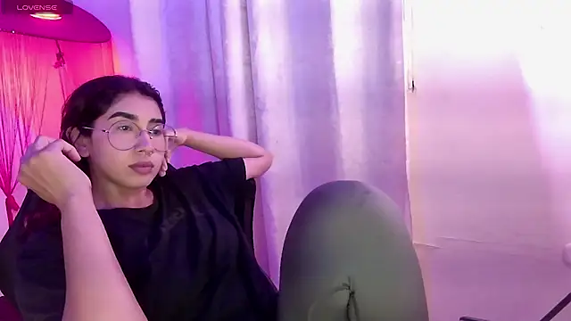 Snapshot of Horny_tgn chatting on May 4, 6:04 pm Horny tgn online show from May 4, 6:04 pm