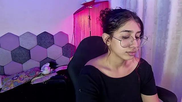Snapshot of Horny_tgn chatting on May 23, 6:01 pm Horny tgn online show from May 23, 6:01 pm