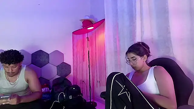 Snapshot of Horny_tgn chatting on June 9, 6:19 pm Horny tgn online show from June 9, 6:19 pm