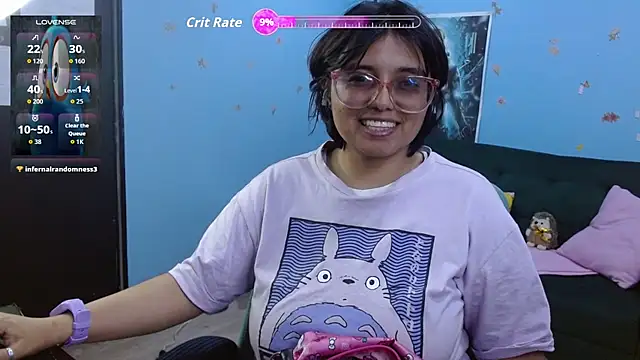 Snapshot of X_CHERRY_XX chatting on June 6, 3:44 am X CHERRY XX online show from June 6, 3:44 am