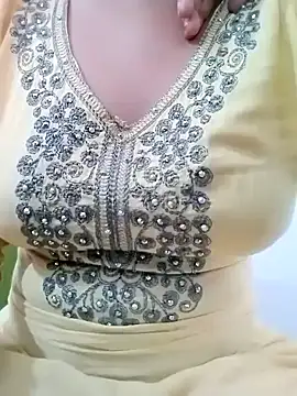 Snapshot of Arohi_is_Live chatting on December 26, 9:11 am Arohi is Live online show from December 26, 9:11 am