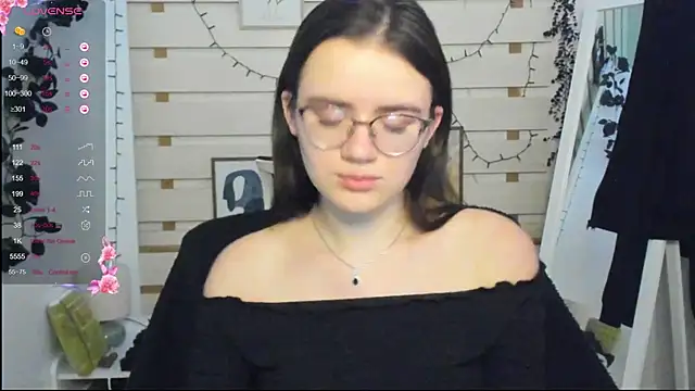 Snapshot of Josephine_jo chatting on December 16, 2:27 am Josephine jo online show from December 16, 2:27 am