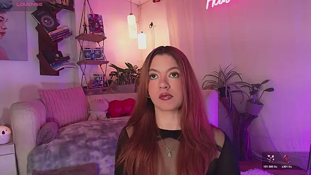 HANNAH LOVEE online show from August 2, 2:43 am