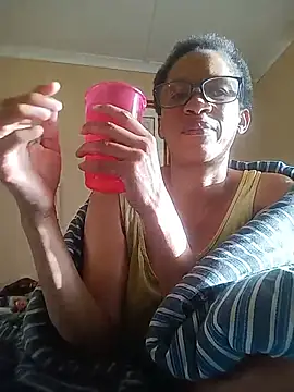 bustybillies online show from June 16, 6:05 am