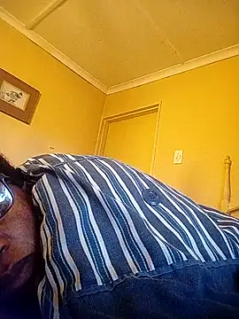 bustybillies online show from July 18, 5:00 am