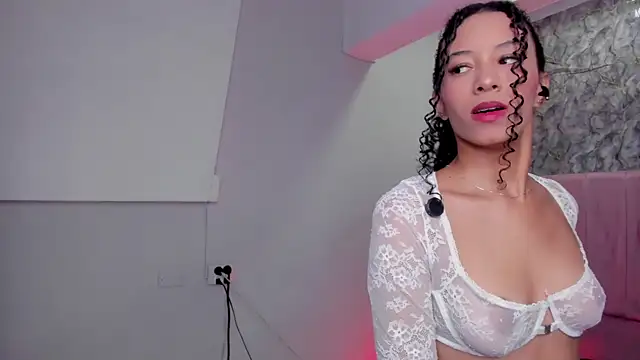 Snapshot of aliccecooper chatting on July 24, 10:57 am aliccecooper online show from July 24, 10:57 am