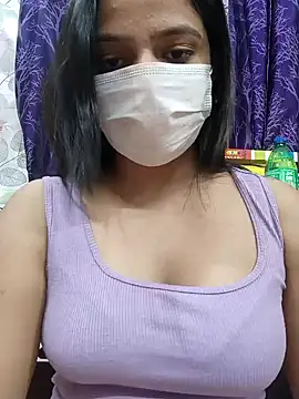 Snapshot of Myloveurvi chatting on December 20, 8:01 pm Myloveurvi online show from December 20, 8:01 pm