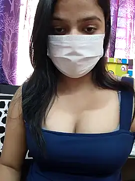 Snapshot of Myloveurvi chatting on December 22, 10:38 am Myloveurvi online show from December 22, 10:38 am