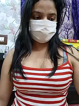 Snapshot of Myloveurvi chatting on January 4, 4:11 pm Myloveurvi online show from January 4, 4:11 pm