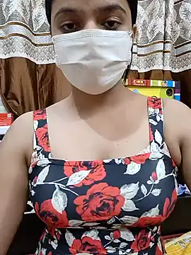 Snapshot of Myloveurvi chatting on January 13, 6:05 pm Myloveurvi online show from January 13, 6:05 pm