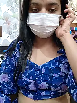 Snapshot of Myloveurvi chatting on January 23, 11:15 am Myloveurvi online show from January 23, 11:15 am