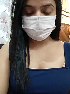 Snapshot of Myloveurvi chatting on March 7, 9:51 am Myloveurvi online show from March 7, 9:51 am