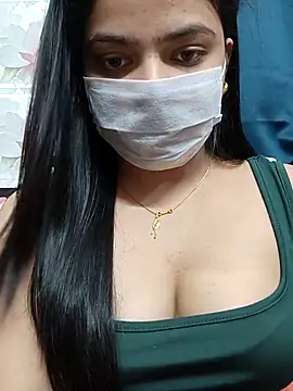 Snapshot of Myloveurvi chatting on November 11, 7:03 pm Myloveurvi online show from November 11, 7:03 pm