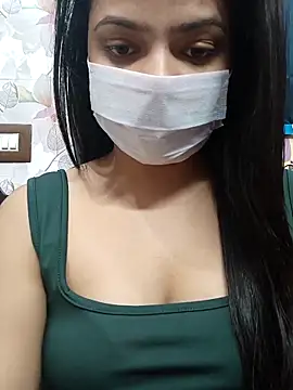 Snapshot of Myloveurvi chatting on November 24, 10:37 am Myloveurvi online show from November 24, 10:37 am