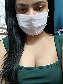 Snapshot of Myloveurvi chatting on November 29, 10:40 am Myloveurvi online show from November 29, 10:40 am