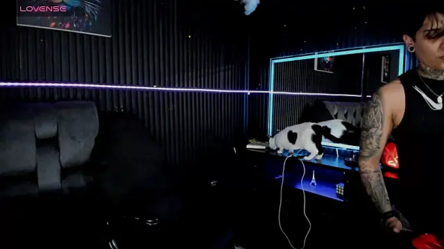 ZhoeStrong online show from May 4, 1:01 am