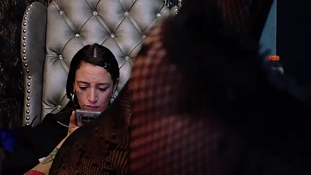 Snapshot of LusstCruella chatting on May 16, 12:40 am LusstCruella online show from May 16, 12:40 am