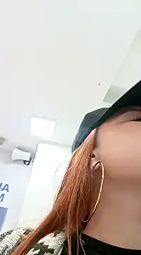 Snapshot of aurora_sky11 chatting on January 10, 9:53 pm aurora sky11 online show from January 10, 9:53 pm