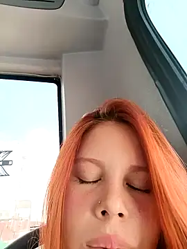 Snapshot of aurora_sky11 chatting on January 23, 6:35 pm aurora sky11 online show from January 23, 6:35 pm