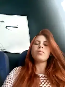 Snapshot of aurora_sky11 chatting on February 25, 8:41 pm aurora sky11 online show from February 25, 8:41 pm