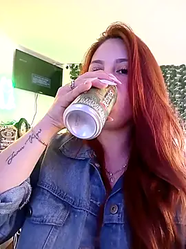 Snapshot of aurora_sky11 chatting on March 7, 9:48 pm aurora sky11 online show from March 7, 9:48 pm