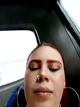 Snapshot of aurora_sky11 chatting on October 3, 9:23 pm aurora sky11 online show from October 3, 9:23 pm