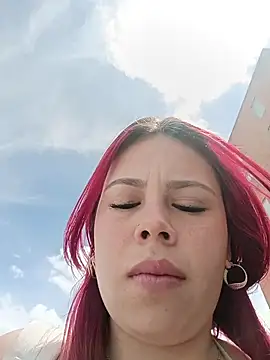 Snapshot of aurora_sky11 chatting on October 22, 3:12 pm aurora sky11 online show from October 22, 3:12 pm