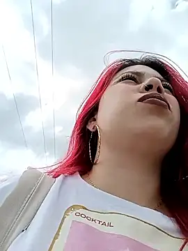 Snapshot of aurora_sky11 chatting on November 3, 3:24 pm aurora sky11 online show from November 3, 3:24 pm